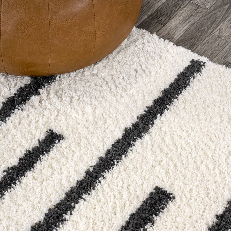 JONATHAN Y Cristo Berber Stripe Shag Area Rug