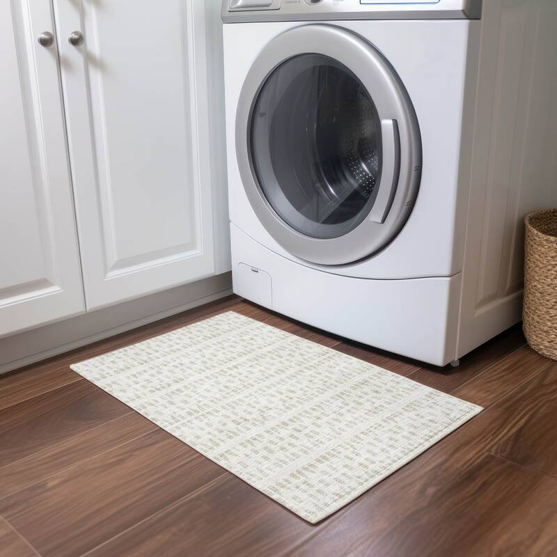 Machine Washable Indoor/ Outdoor Contemporary Imprints Chantille Rug