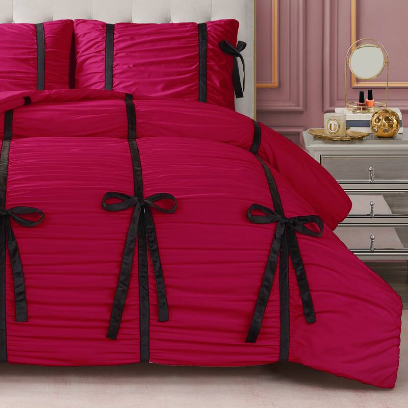Juicy Couture Amelie Bows Ruched Comforter Sets - Full/Queen - Hot Pink
