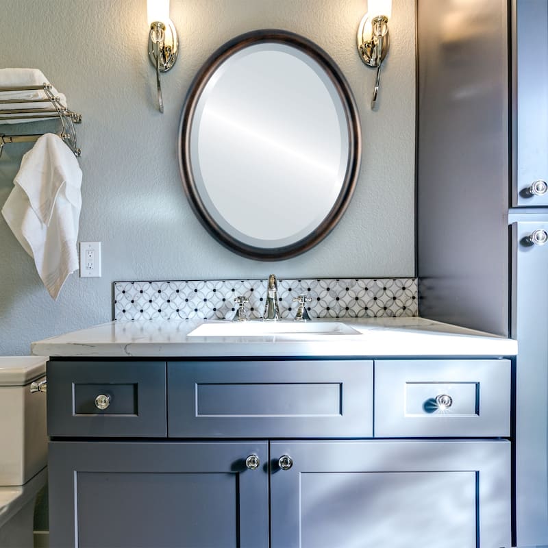 Pasadena Framed Oval Mirror in Rubbed Bronze - Antique Bronze