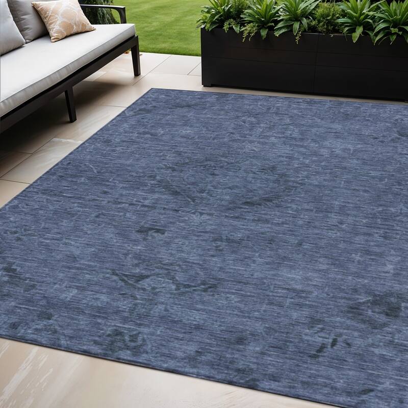 HomeRoots Floral Traditional Rectangle Outdoor Rug - 5' X 8'