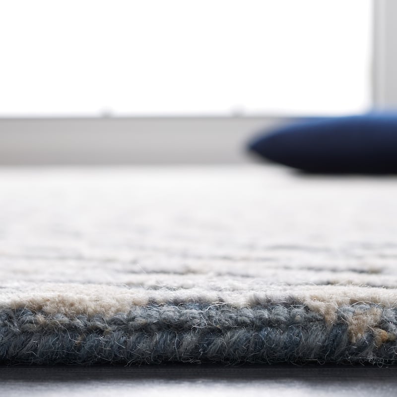 SAFAVIEH Handmade Metro Arisa Modern Wool Rug