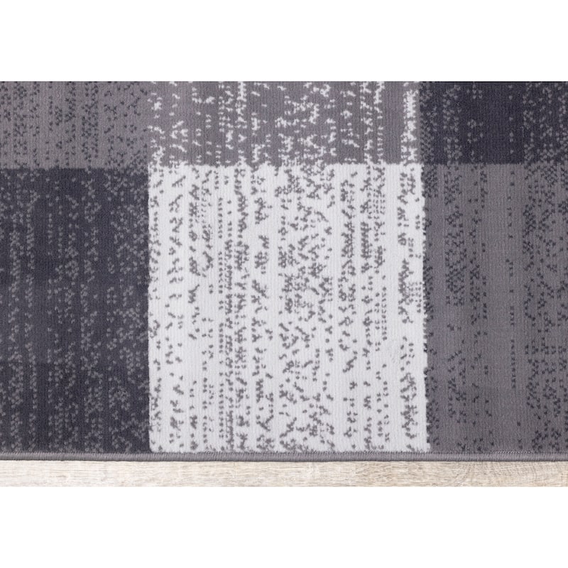 Florence Collection - Grey/Cream Distressed Blocks Rug - 4'7" x 6'7"