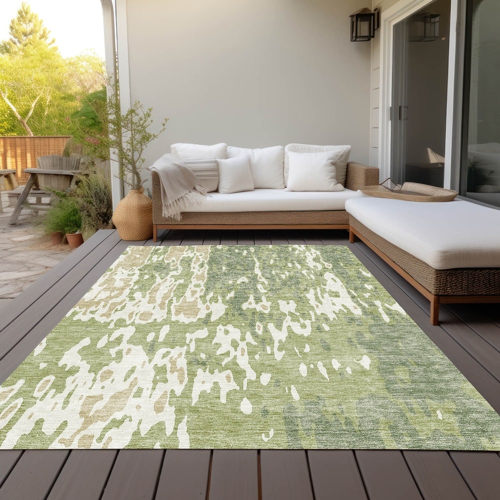 Machine Washable Indoor/ Outdoor Abstract Contemporary Chantille Rug