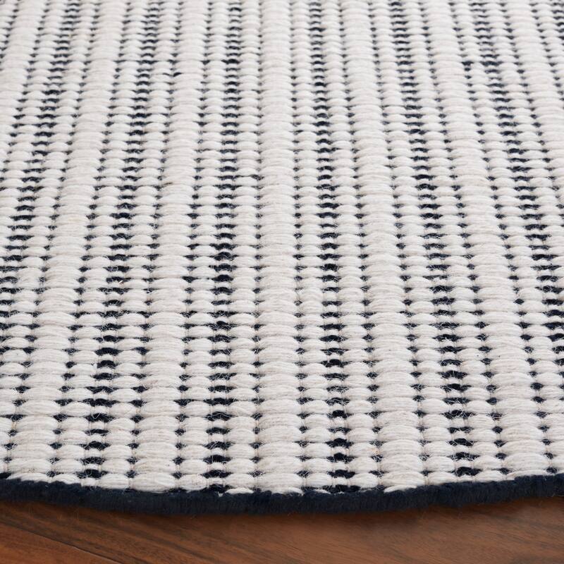 SAFAVIEH Handmade Vermont Muniba Wool & Cotton Rug