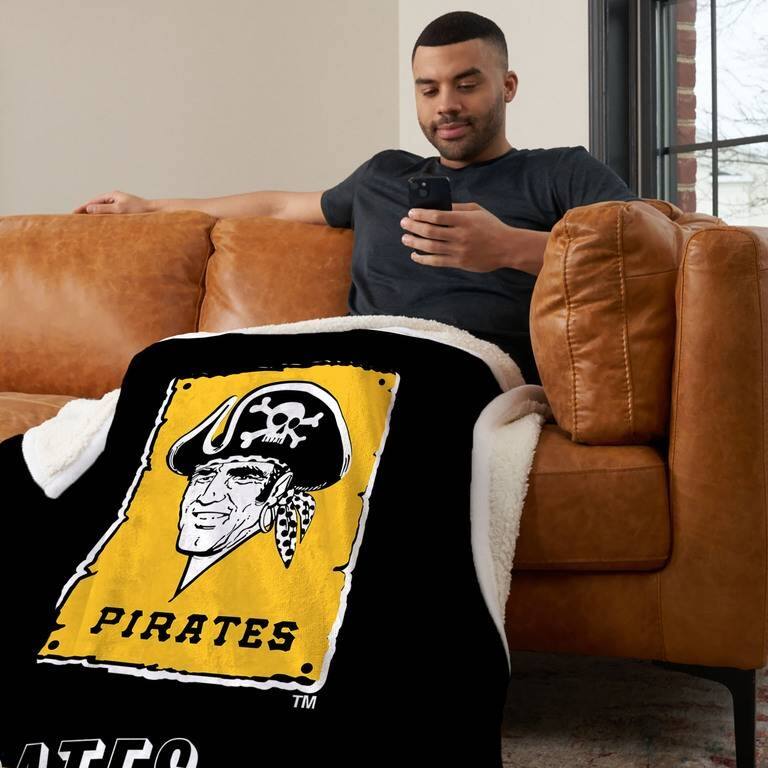 MLB CC Throwback Silk Touch Sherpa Throw Blanket