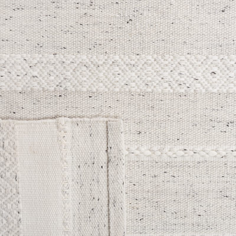 SAFAVIEH Handmade Kilim Petya Farmhouse Stripe Rug
