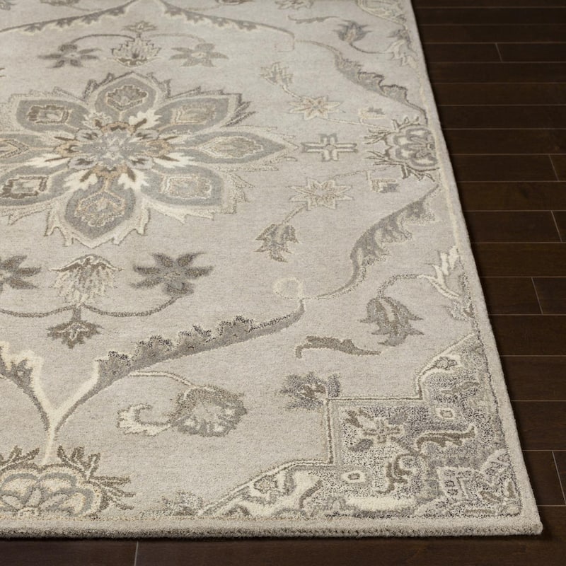 Livabliss Traditional Caesar Floral & Botanical Area Rug