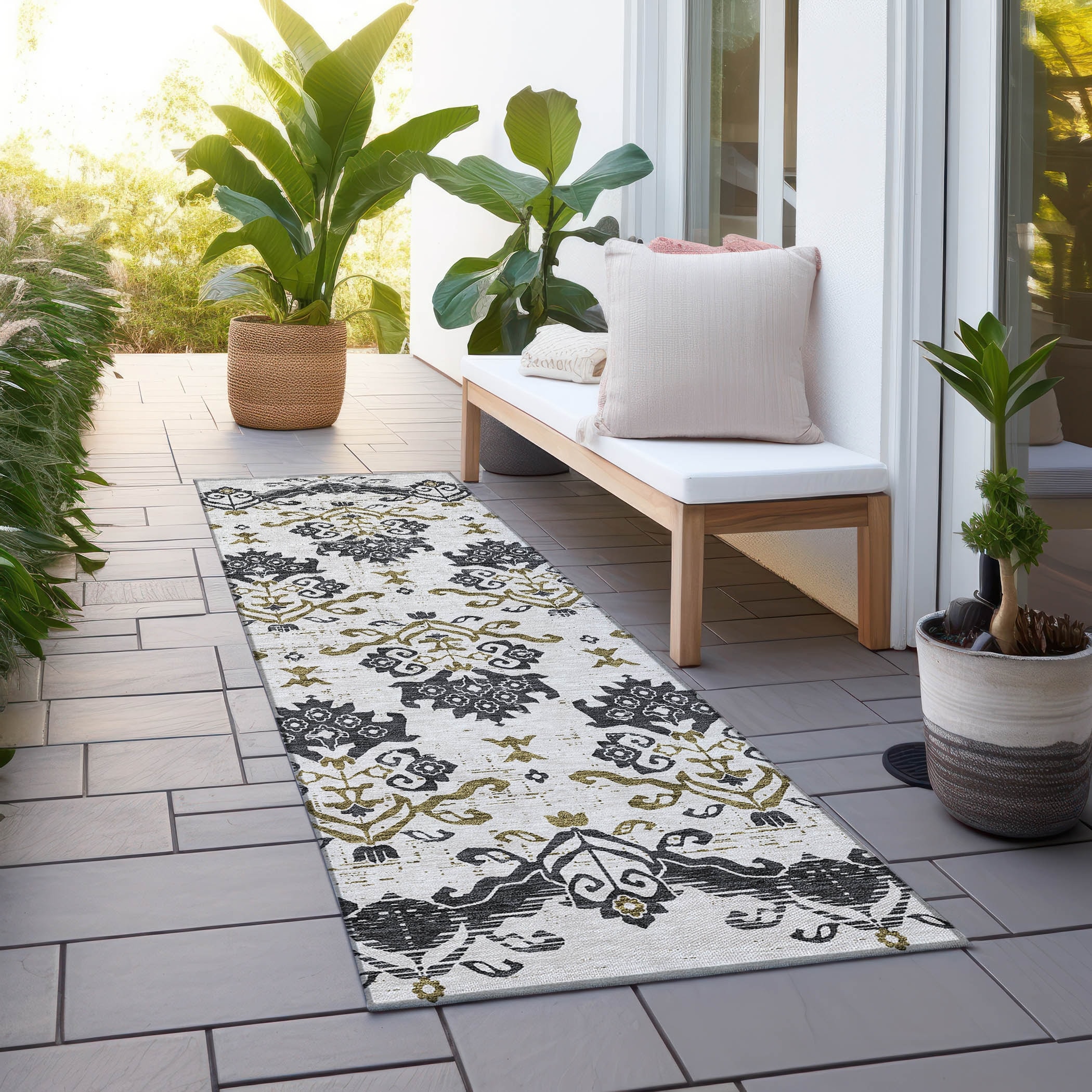 Machine Washable Indoor/ Outdoor Chantille Damask Medallion Rug