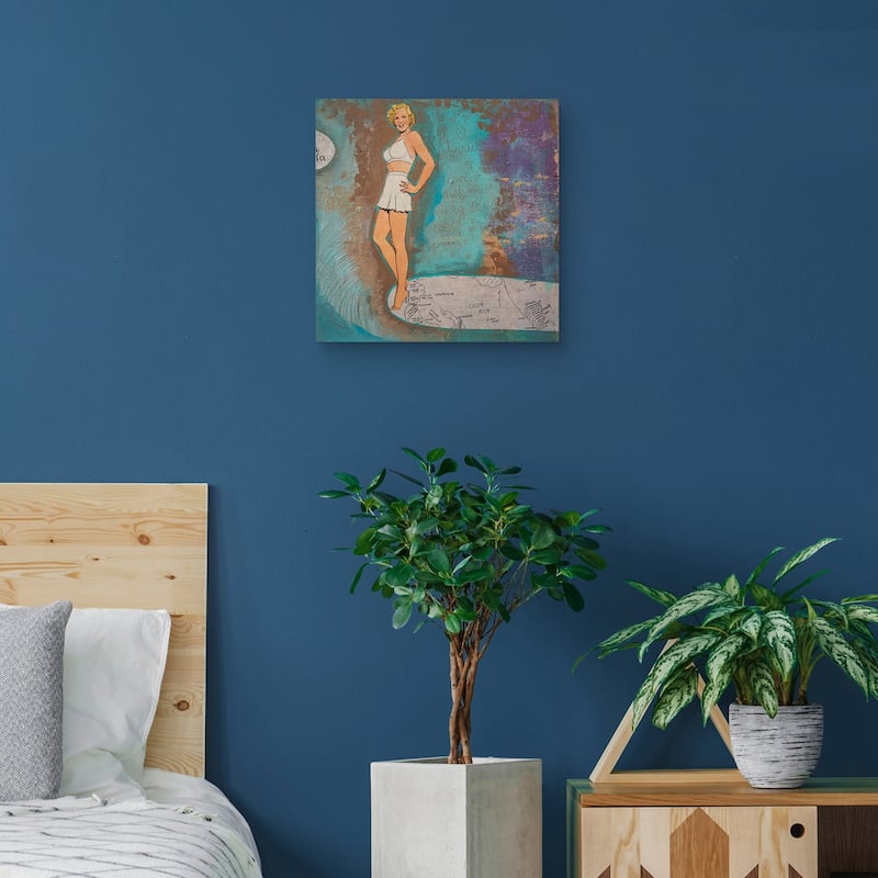 Marilyn Knows Surfen by Zwart Canvas Art Print