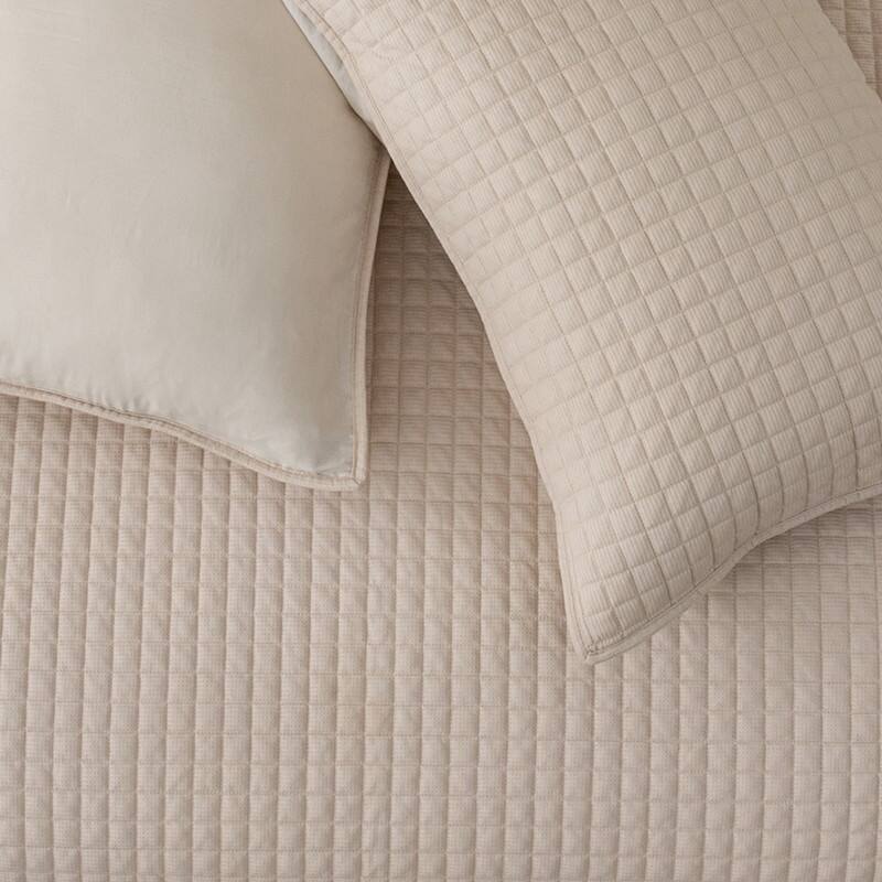 Wonderful Waffle Quilt Set 3 Piece Solid Bedding Set