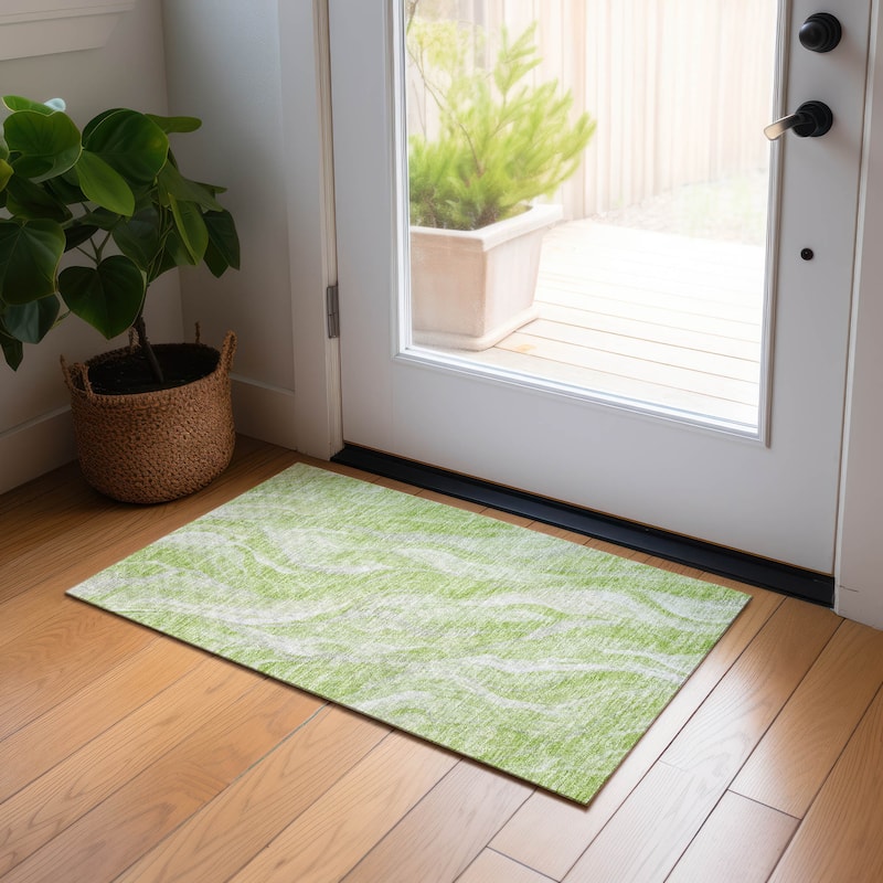 Machine Washable Indoor/ Outdoor Chantille Moden Waves Rug - Aloe - 1'8" x 2'6"
