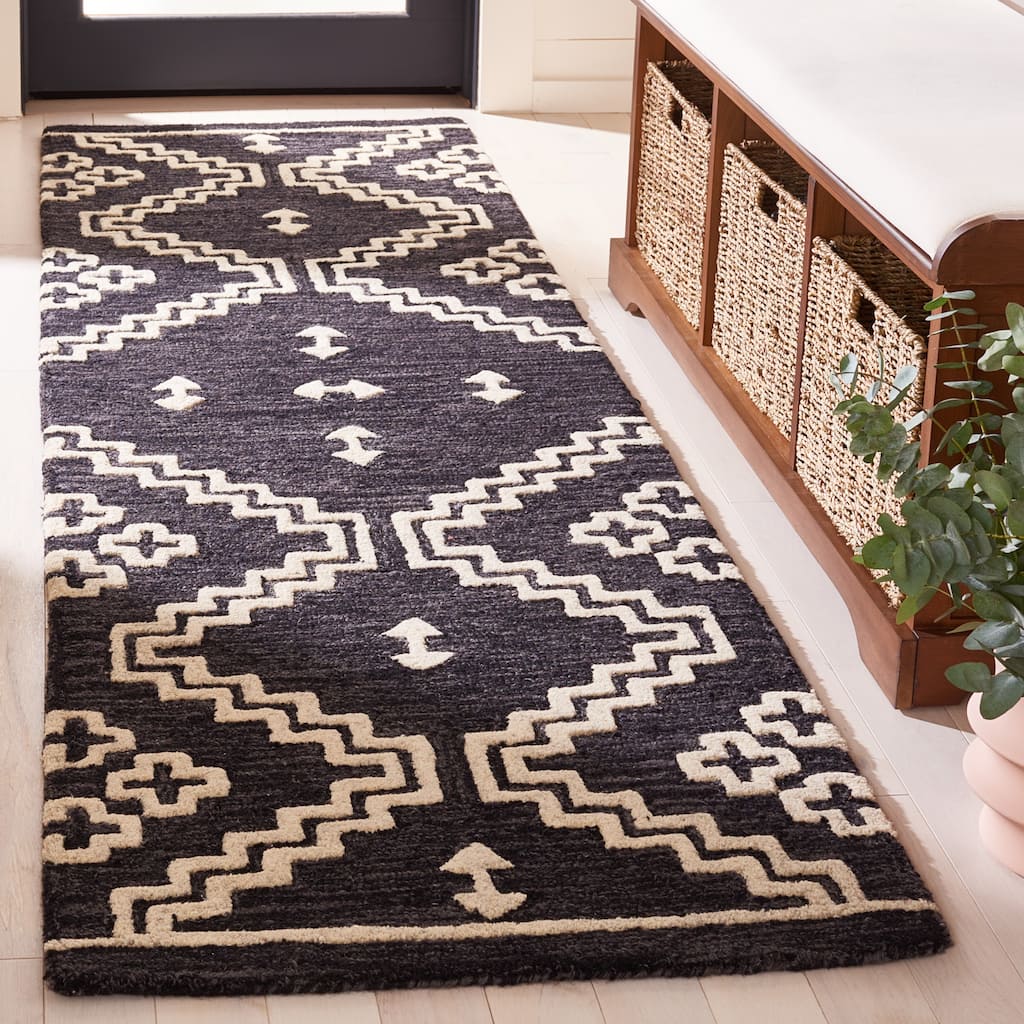 SAFAVIEH Handmade Abstract Ruveyda Modern Wool Rug