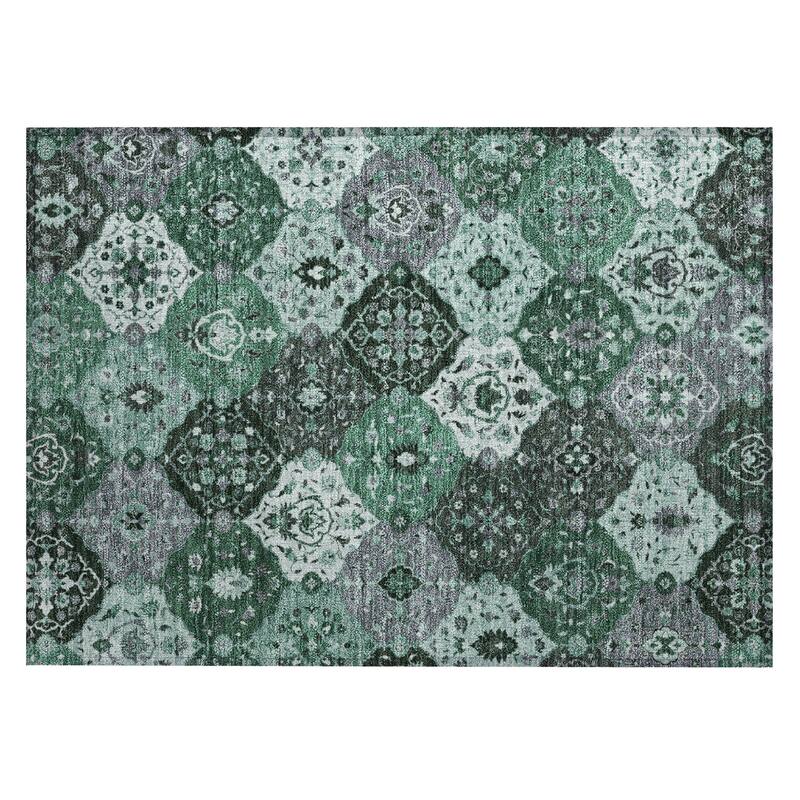 Machine Washable Indoor/ Outdoor Traditional Panel Chantille Rug