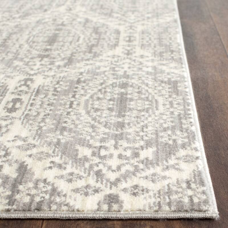 SAFAVIEH Valencia Frasina Distressed Boho Area Rug