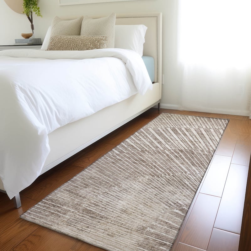 Machine Washable Indoor/ Outdoor Modern Fan Chantille ARug - Taupe - 2'3" x 7'6"