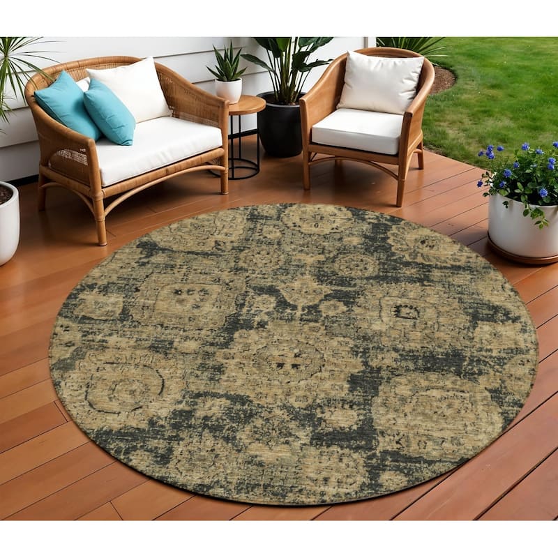 HomeRoots Floral Transitional Rectangle Outdoor Rug - 8' Round
