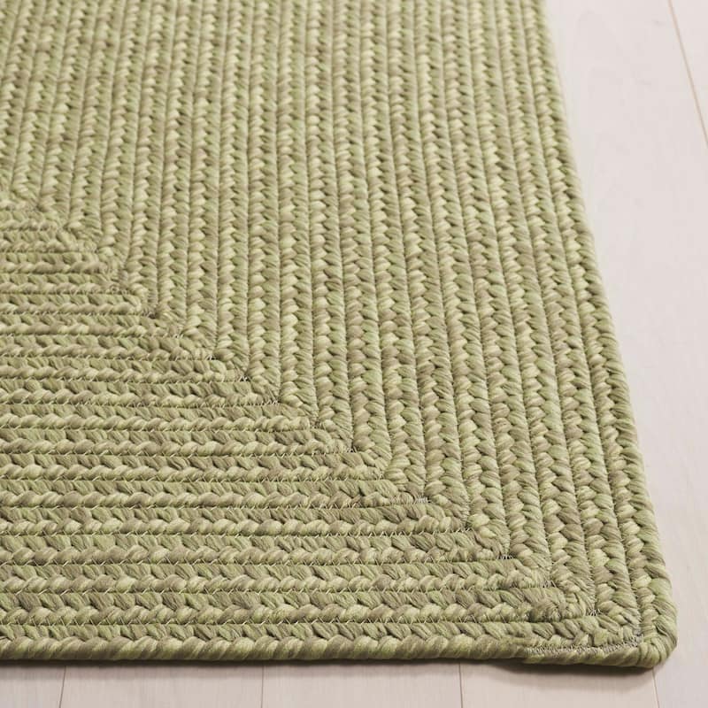 SAFAVIEH Handmade Braided Cosetta Indoor/Outdoor Machine Washable Rug