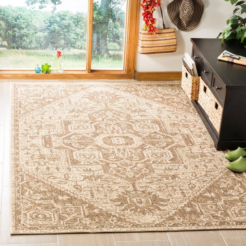 SAFAVIEH Linden Ludmyla Indoor/ Outdoor Waterproof Patio Backyard Rug