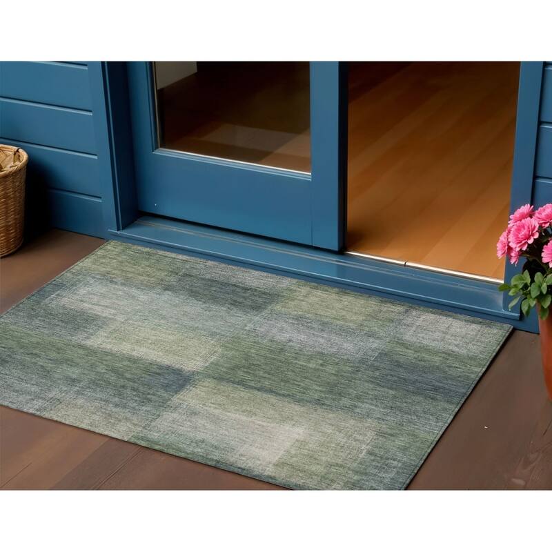 HomeRoots Abstract Transitional Rectangle Outdoor Rug - 3' x 5'