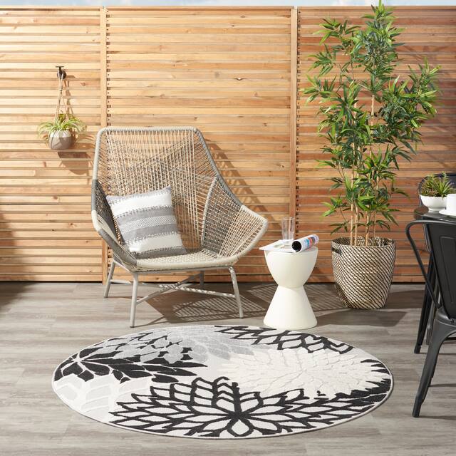 Nourison Aloha Floral Modern Indoor/Outdoor Area Rug - 7'10" Round - Black White