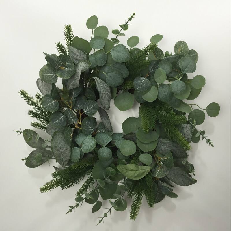 20"D Mixed Greens Wreath