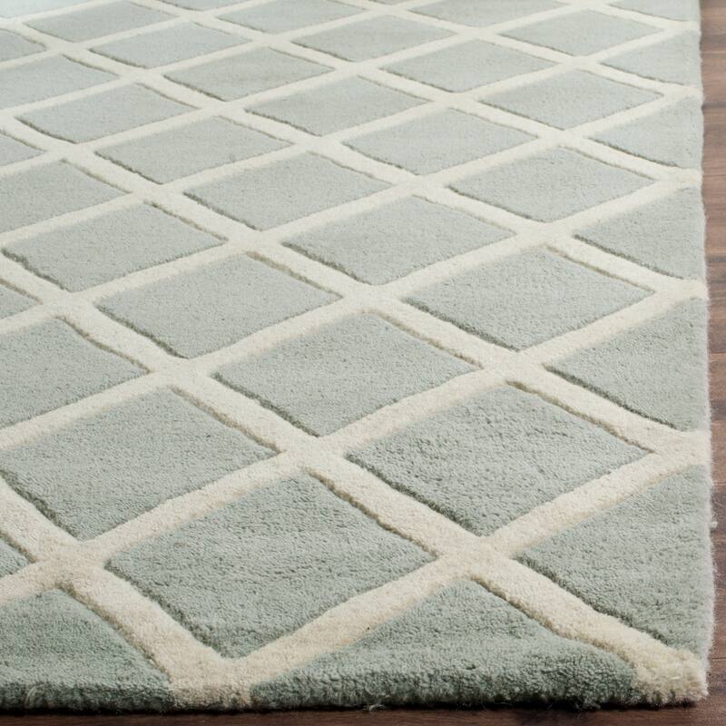 SAFAVIEH Handmade Chatham Retha Modern Moroccan Wool Rug