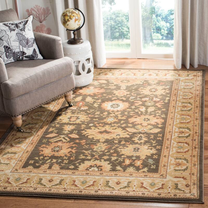 SAFAVIEH Heirloom Tamra Traditional Oriental Rug - 4' x 5'7" - Brown/Creme
