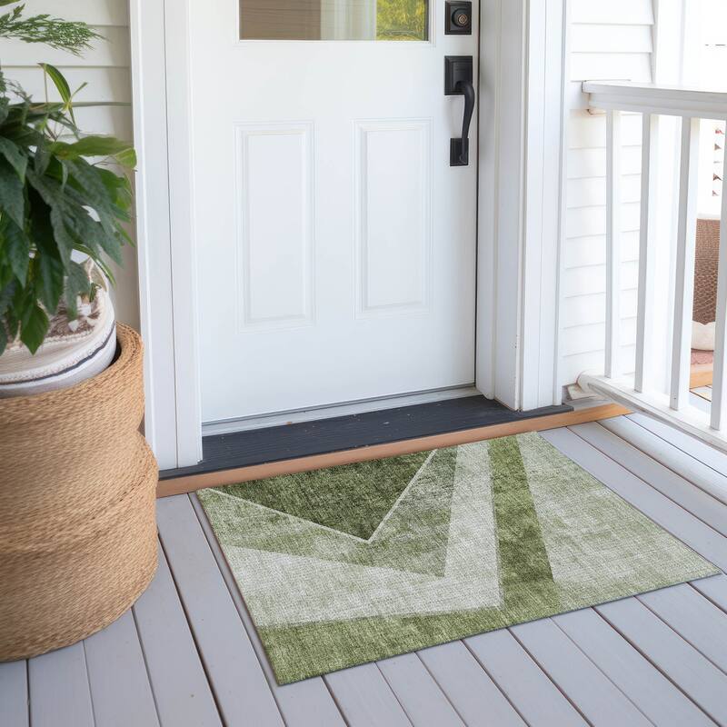 Machine Washable Indoor/ Outdoor Chantille Modern Geometric Rug