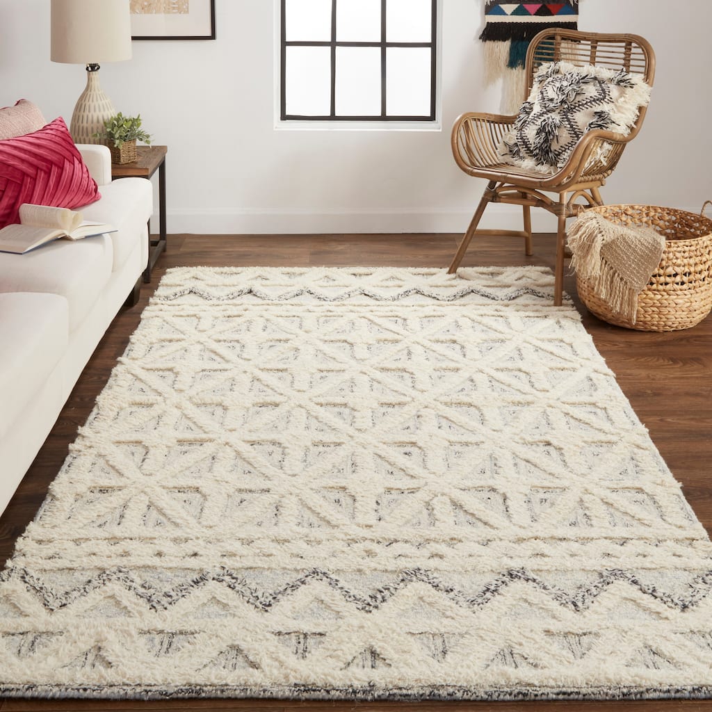 Grand Bazaar Elika Hand Tufted Geometric Transitional Area Rug