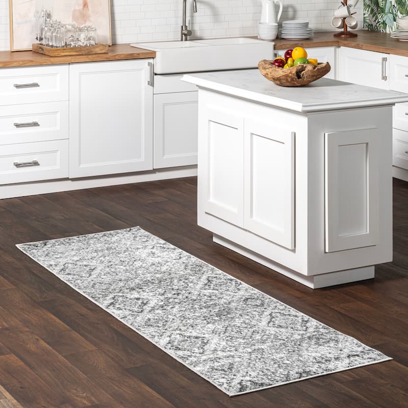 Nuloom Vintage Gretel Area Rug - 2' 6" x 8' - Grey - Runner