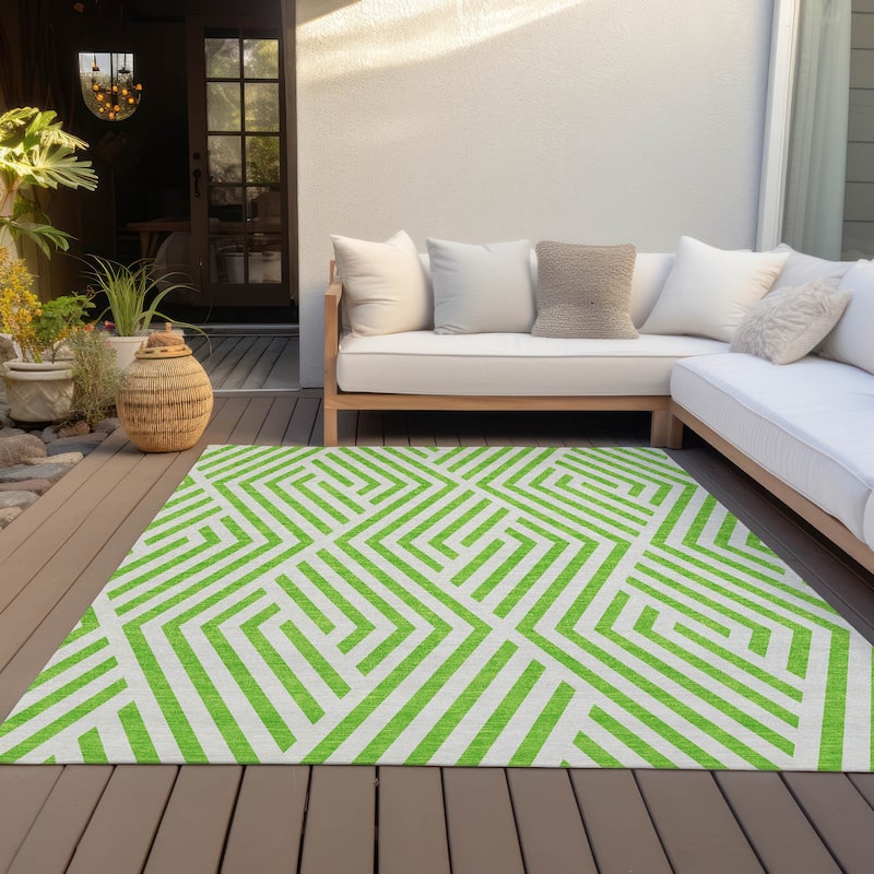 Machine Washable Indoor/ Outdoor Modern Diamonds Chantille Rug
