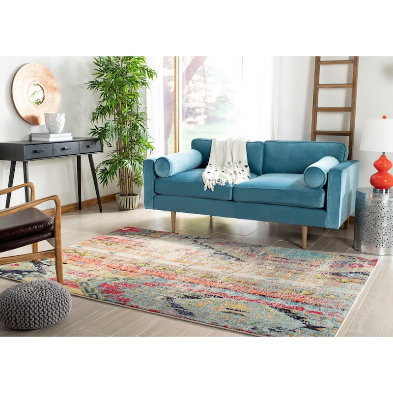 SAFAVIEH Monaco Lumturije Distressed Boho Rug