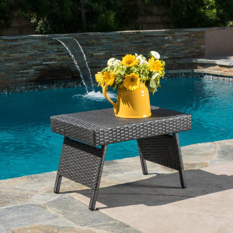 SALEM PE WICKER SNACK table