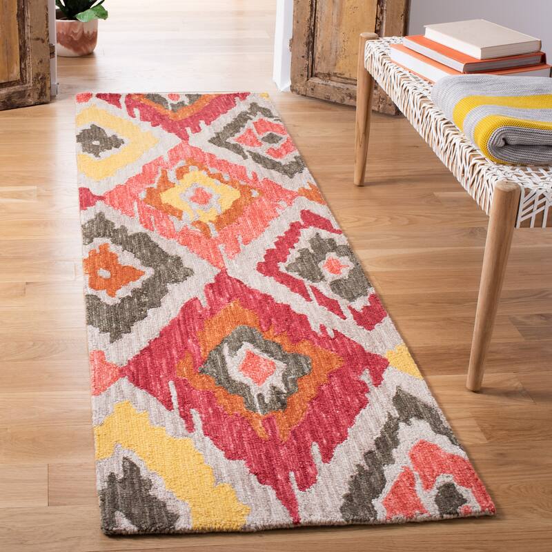 SAFAVIEH Handmade Ikat Florinda Contemporary Ikat Wool Rug - 2'3" x 8' Runner - Beige/Pink