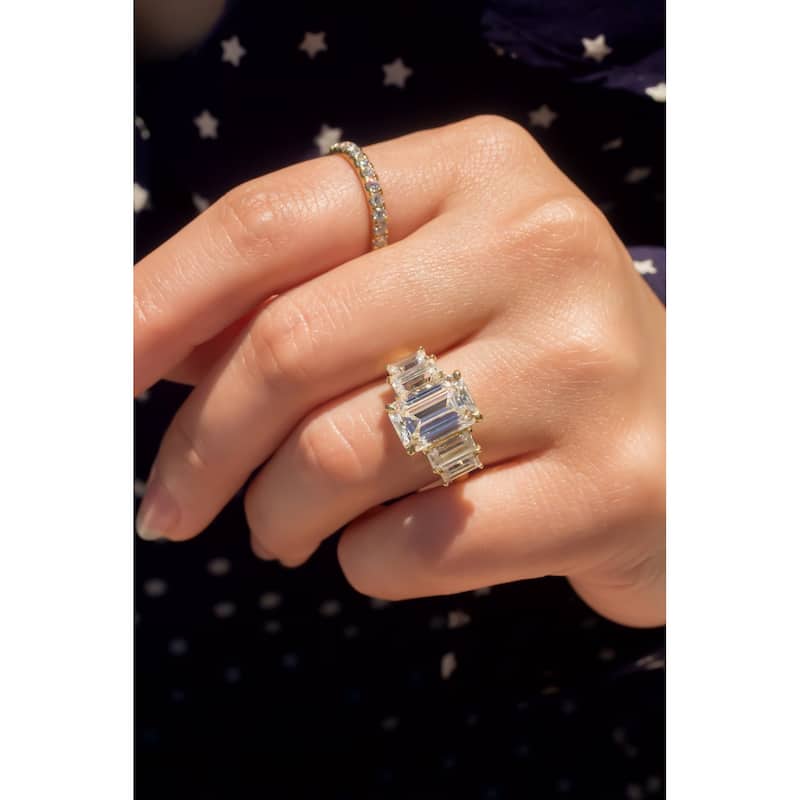 ​Kobelli 7.5 Carat Moissanite 14k Solid Gold 5-Stone Emerald Elsa Engagement Ring