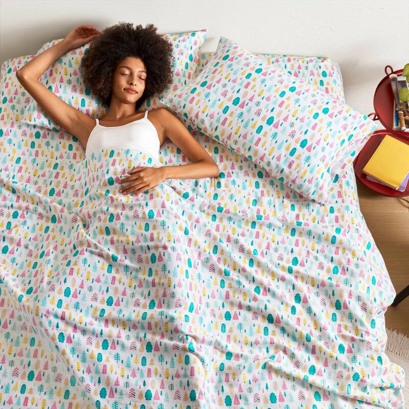 Intelligent Design Cozy Soft Cotton Flannel Printed Sheet Set