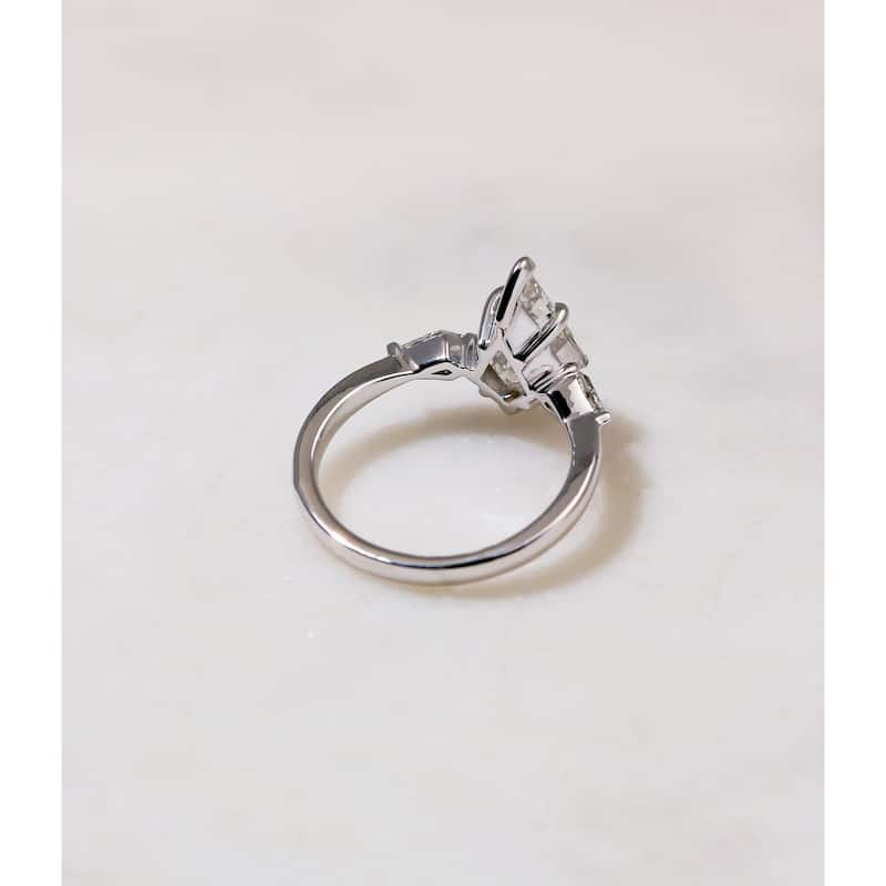 Kobelli 2.44 Carats Kite Diamond 14k Solid White Gold Lab Grown 3-Stone Artemis Engagement Ring (EF/VS, Certified)