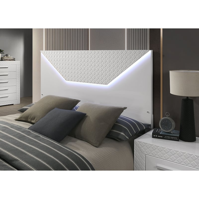 Queen Size Engineered Wood LED Panel Bed with High Gloss Finish and Unique Design Headboard