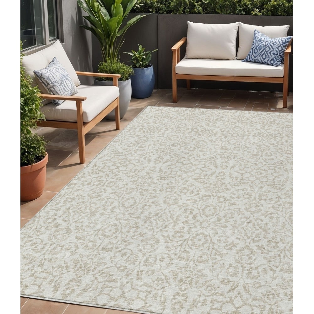 HomeRoots Damask Traditional Rectangle Outdoor Rug