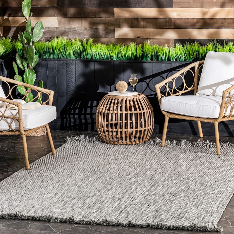 Nuloom Braided Courtney Tassel Indoor/Outdoor Area Rug - 8'6" x 10'6" - Salt and Pepper