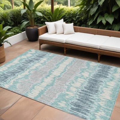 HomeRoots Striped Transitional Rectangle Outdoor Rug