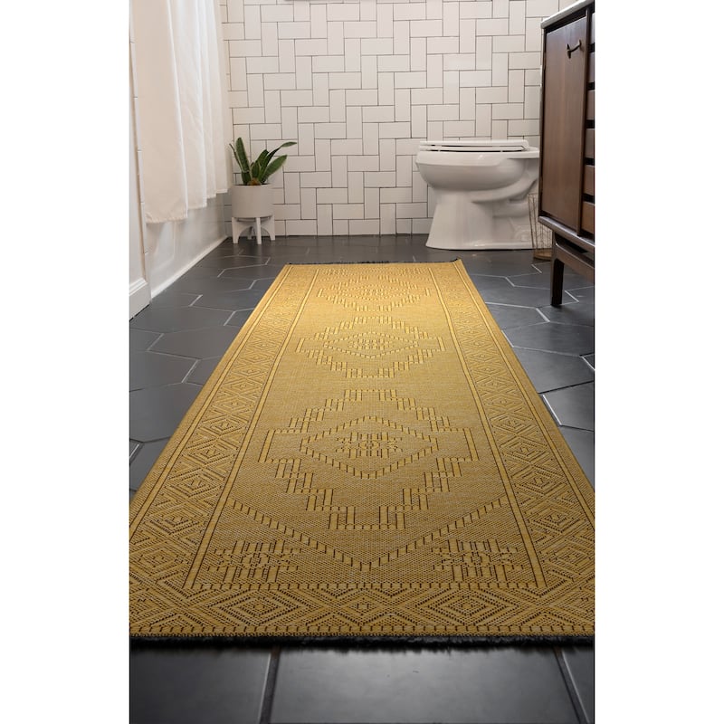 Alameda Solid Color Medallion Machine Washable Indoor Area Rug - 2'3'' x 7'7'' - Gold
