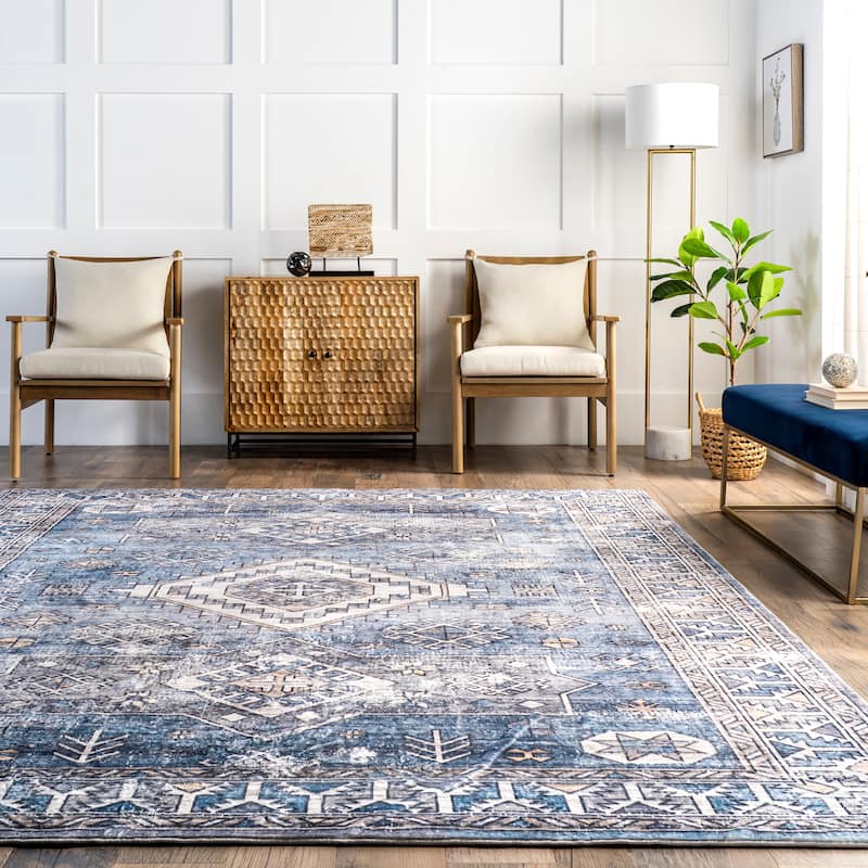 Nuloom Monika Distressed Aztec Medallion Area Rug