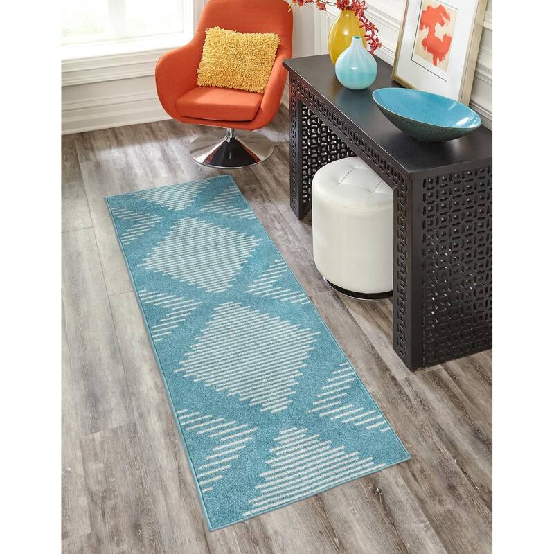 Contemporary Boathouse Collection Area Rug - 2'7"x8' - Light Blue