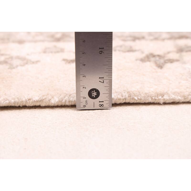 ECARPETGALLERY Hand-knotted Loreto Ivory Silk Rug - 7'10 x 10'3