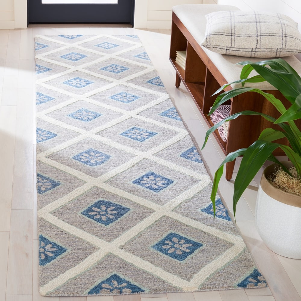 SAFAVIEH Handmade Metro Theona Diamond Trellis Wool Rug