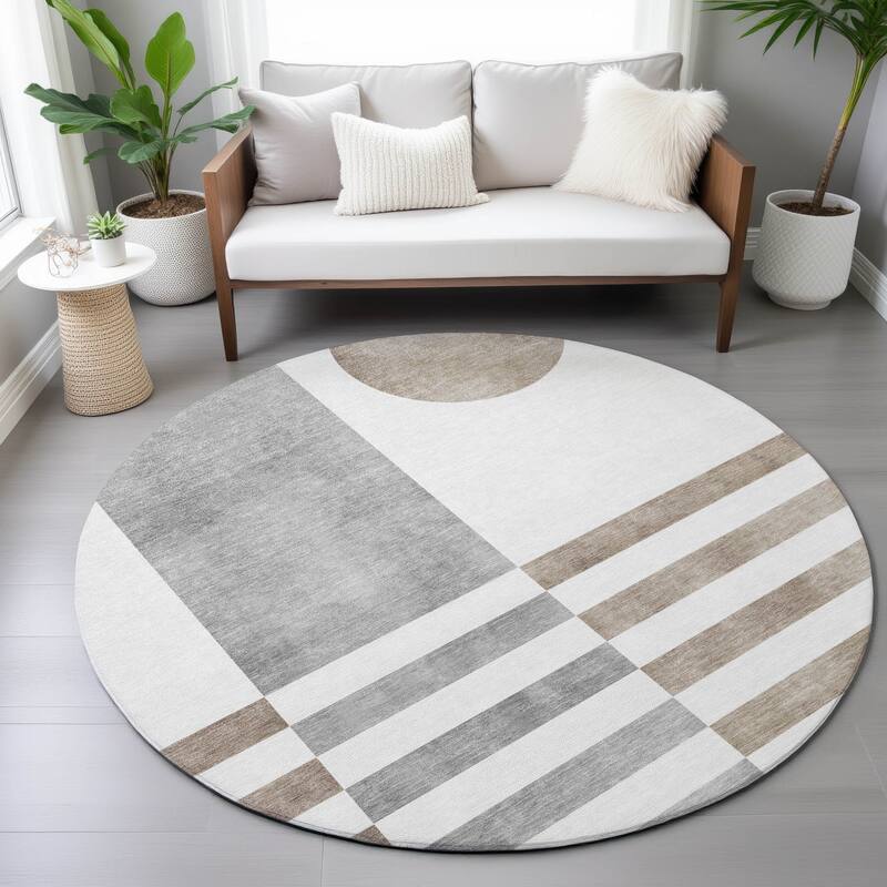 Machine Washable Indoor/Outdoor Modern Fusion Chantille Rug