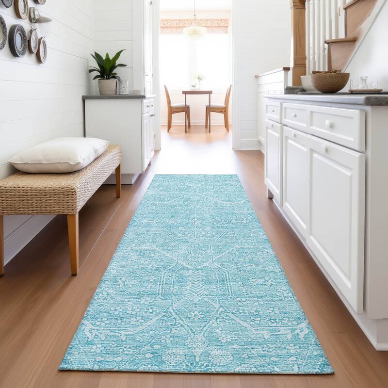 Premium Washable Super Soft Traditional Global Mayfield Rug - Sky - 2'3" x 7'6"