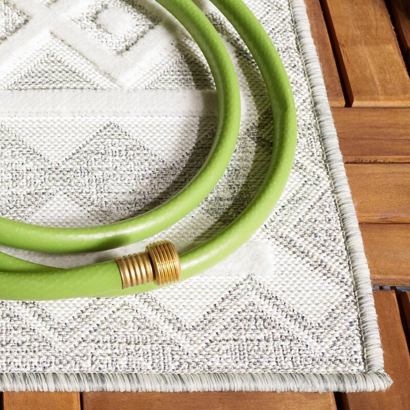 SAFAVIEH Cabana Sadeta Boho Waterproof Patio Backyard Rug